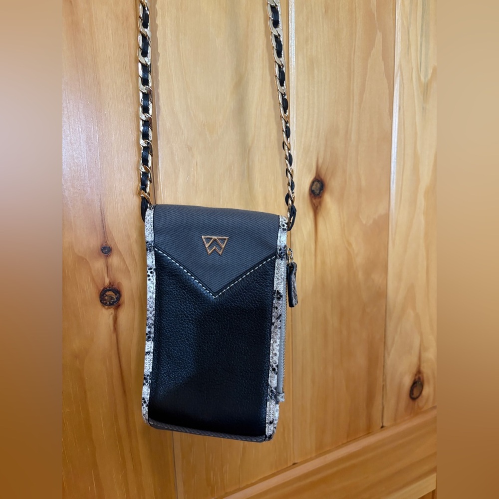 Kelly Wynne Phone Crossbody Bag Black Leather with Dust Bag